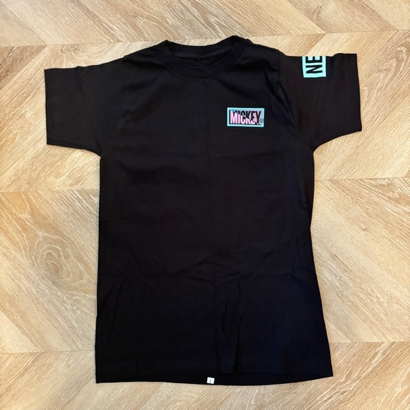 NWOT Black Disney Mickey Mouse Graphic T-Shirt - Picture 3 of 5